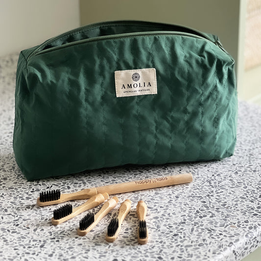 Upcycled Toiletry bag, small, green