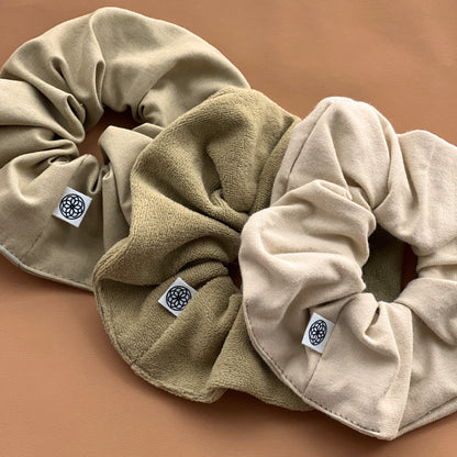 Upcycled scrunchie, beige